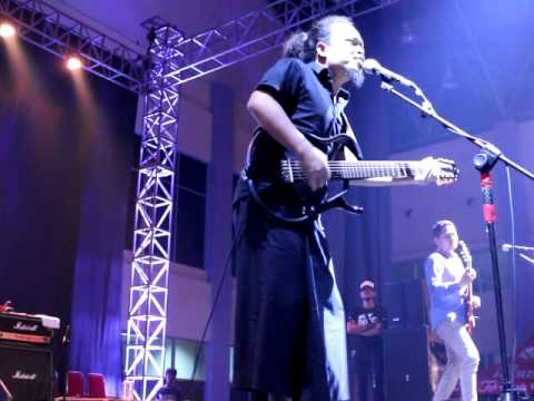 Sore feat iis (Payung teduh) - Mata Berdebu