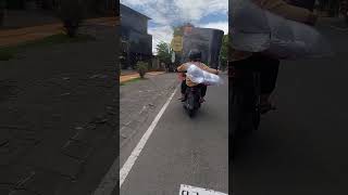 Download lagu Nekat bawa kasur pake motor.. #lalulintas #motorcycle #kasur mp3 Download lagu Nekat bawa kasur pake motor.. #lalulintas #motorcycle #kasur mp3