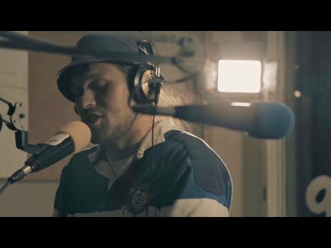 Live and Direct: Eno X Dirty - Shampoo and Conditioner