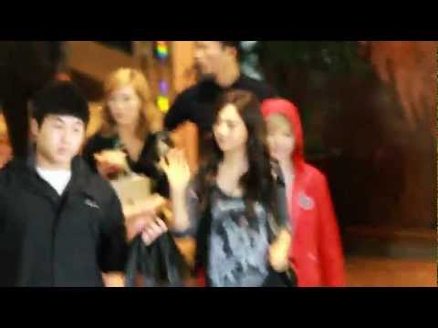 [FANCAM] 120212 TIFFANY TAEYEON SUNNY YURI @ DUSIT THANI