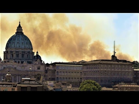 Click to Watch the BREAKING: Possible terror attack at Vatican - may be 'garage fire' video