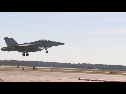 Navy cuts ribbon on new aircraft maintenance center