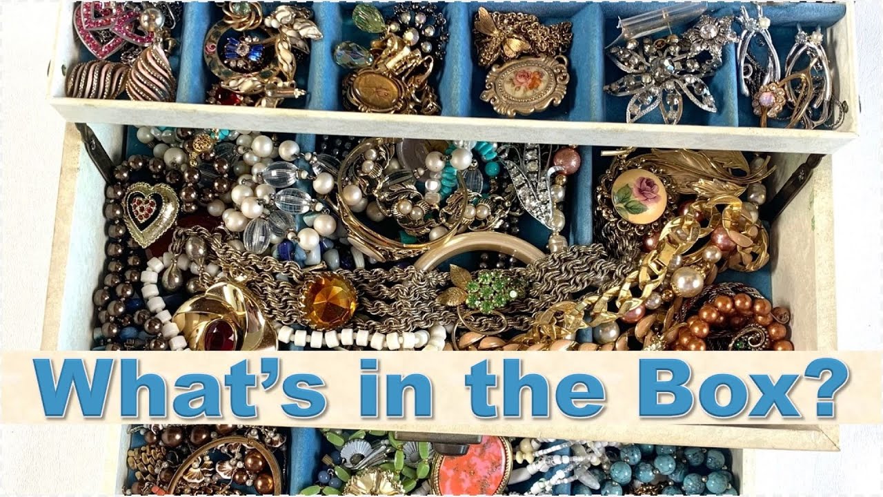 2021.06.08 “What’s in the Box?” (EP23) - Vintage Costume Jewelry Unboxing