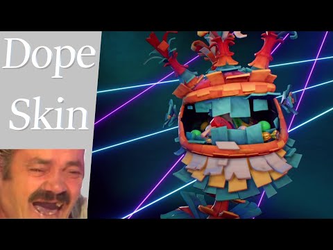 AMAZING COSTUME - Plants vs Zombies Battle For Neighborville