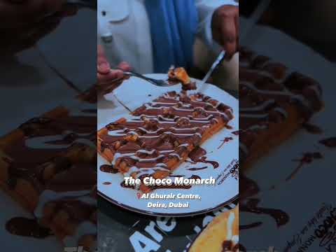 Anything tastes better when dipped in chocolate.. 😋#dubai #uae #chocolate #chocomonarch#visitdubai