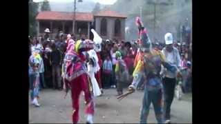preview picture of video 'NEGRILLOS DE ANDAHUAYLAS en San Jeronimo BAJADA DE REYES 2010'