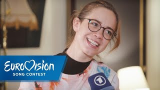 Lilly Among Clouds reist mit dem ESC ins All | Interview | Eurovision Song Contest