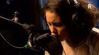 Karsu - Turn It Around - Live uit Lloyd