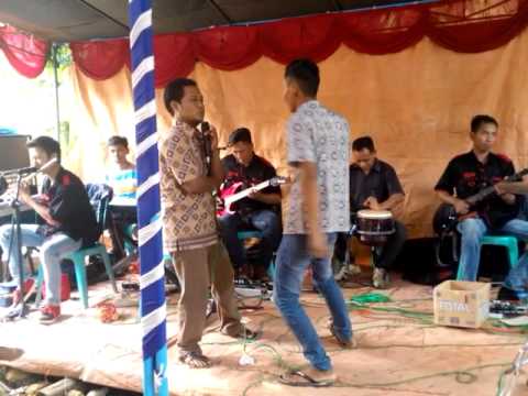 Berjo rt.10 dangdut gubuk bambu