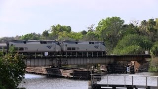 preview picture of video 'Amtrak 186 at Indiantown (10JAN2015)'