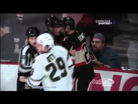 Steve Ott vs Jake Dowell Dec 8, 2010 - Chicago feed