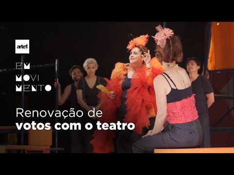 The play "Os Mambembes" in São Paulo