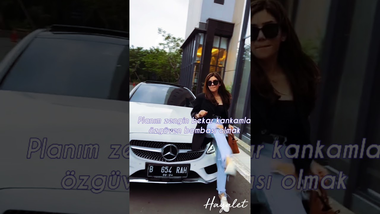 my best friend shes a real bad bitch✌