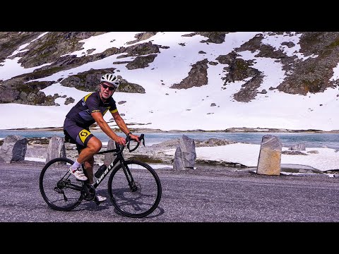 Roadtrip; Stryn to Grotli, with Norwegian scenic route Gamle Strynefjellvegen  Roadbike and car