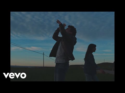 Jaime Lorente - Mirando al Sol (Official Video)