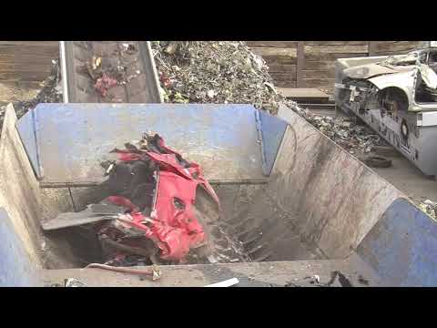 URRACO 95DK Shredding Scrap Cars