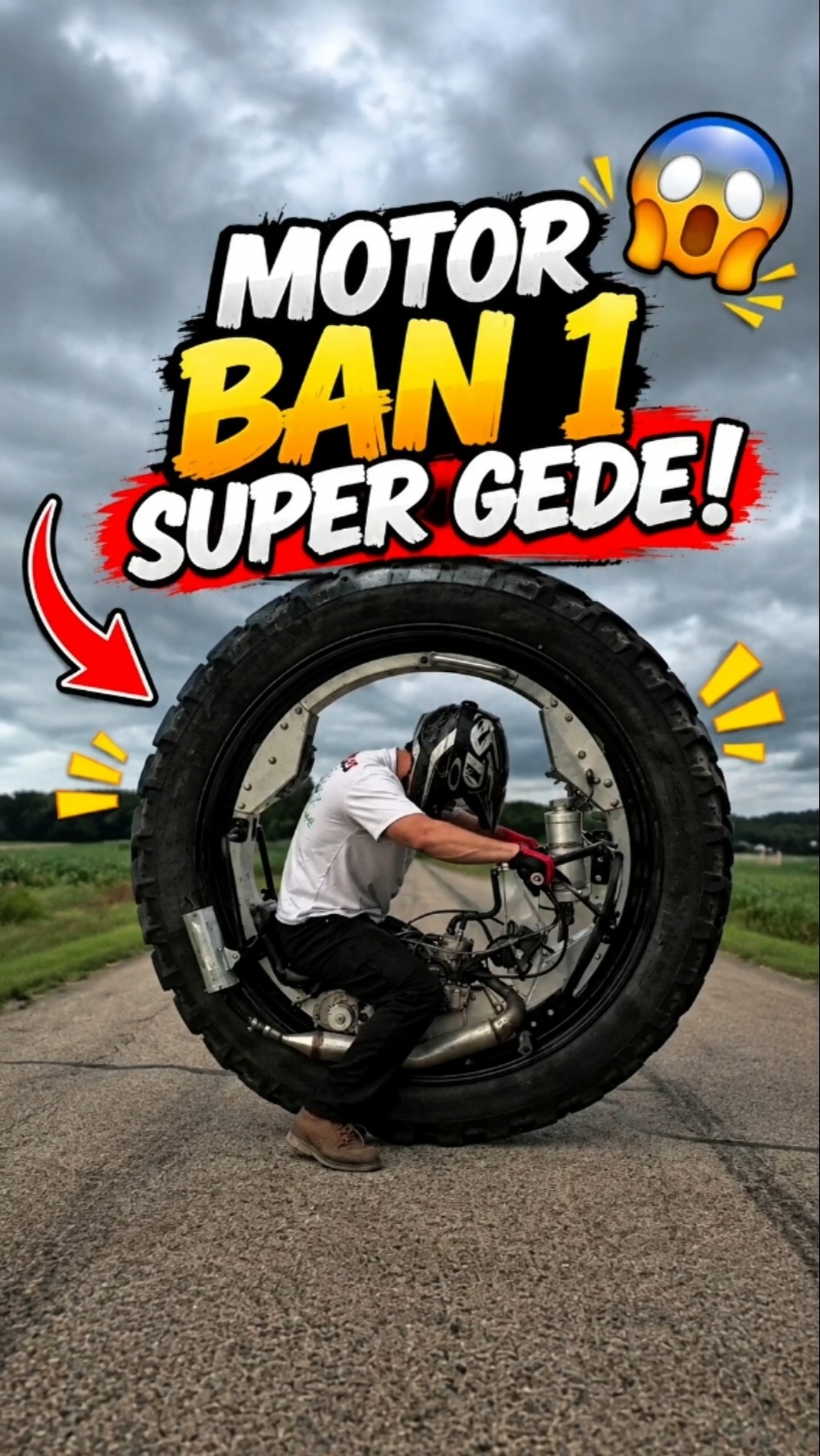 Siapa sangka, motor bisa jadi lebih unik dengan satu ban super gede! 😲 Bentuknya nyeleneh, tapi hasilnya bikin penasara...