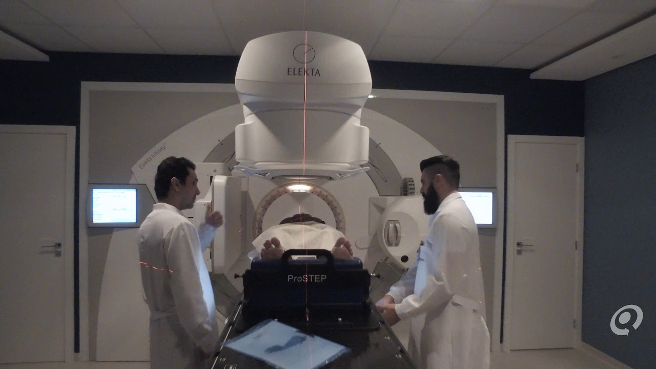 Sessão de Radioterapia - Elekta Infinity