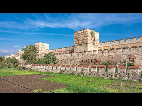 Building the Walls of Constantinople