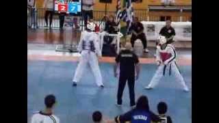 preview picture of video 'Jones Claro    2º luta   Vargem Grande do Sul SP  9º Hwarangdo Open de Taekwondo 2013'
