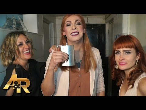 Amigas y Rivales - NADIE ES INDISPENSABLE - Back 18