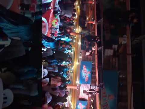 Salay San Simon bailando junto con Sumaya Andina