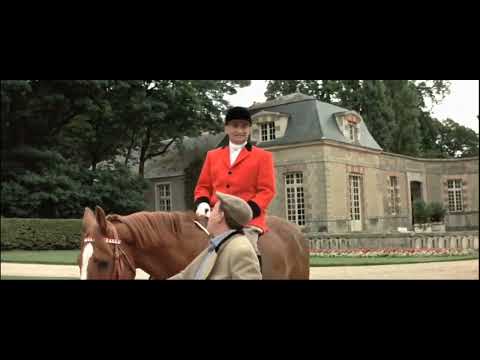 LE GENDARME EN BALADE (1970) - Cascade à la Française