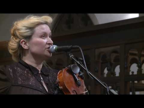 Eliza Carthy & Saul Rose: Country Life