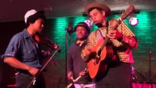 Dom Flemons-- "Polly Put the Kettle On"