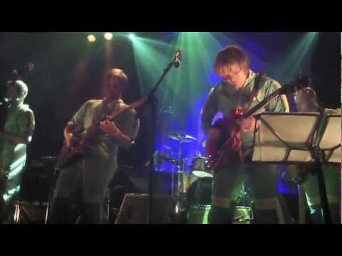 Dead Dino Storage feat. Robert Martin - Whipping Post