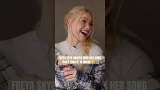 Freya Skye tells us who ‘Can’t Fake It’ is about 🤭 #freyaskye #musicartist #newmusic #popsinger
