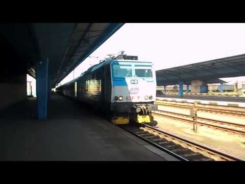 Dvojitý odjezd vlaku R 761 (ČD 362.068) - Cheb, 19. 5. 2013