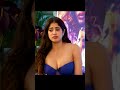 Janhvi Kapoor Hot Cleavage Boobs 85