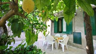 LEO APPARTAMENTI con vista panoramica | Trapani, Italy | Hotel Review 🏩