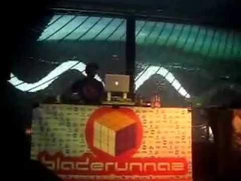 LTJ BUKEM 2013 04 19 HUNGARY BUDAPEST DÜRLIN part 2