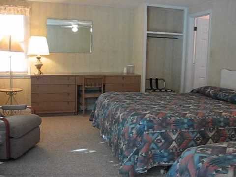 Westwinds Motel & Cottages, Clayton Thousand Islands NY - Motel Room 7