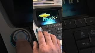 ⚠️caso para la libreta ⚠️ 2016 GM Equinox  La radio se murió U0184