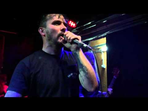 Grave Pleasures " Genocidal Crush " ( Beastmilk ) Sala Rocksound