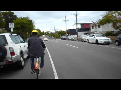 Andando de bike pelo bairro em Brisbane