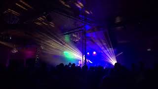 Jini and Friends - Labyrinth feat Tänzer