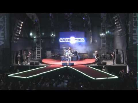 D-Mente - Valiente al Combatir (en vivo)