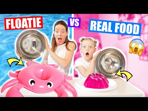 FLOATIES vs. REAL FOOD CHALLENGE!!! [ Mega XL and Mini Floaties] ♥DeZoeteZusjes♥