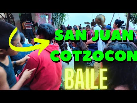 Baile en San Juan Cotzocon Mixe oaxaca 10/05/2023 - #cumpleaños de la señora Cirina en #oaxaca