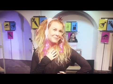 "HYSTERIKON" - Ingrid Lausund - die Frau in Gucci