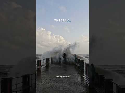 MANDVI BEACH 🏝️🌊#beach #beautiful #sea #monsoon #raindays #explore #ratnagiri #travel #vlog #viral