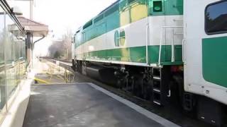 preview picture of video 'GO MPI MP40PH-3C 603 at Erindale GO Station'