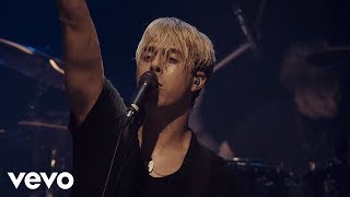R5 - Ain&#39;t No Way We&#39;re Goin&#39; Home (Live In London)