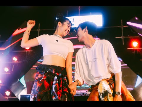 , title : 'Hồng Thanh và Mie lần đầu biểu diễn bài hát Anh kết em rồi (AKER) lên sân khấu ĐH FPT Đà Nẵng'