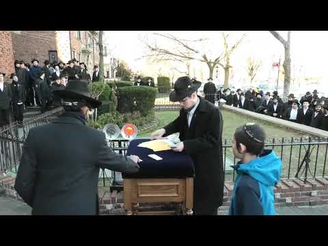 חלוקת דולרים להוספה בצדקה • י"א שבט תשפ"א