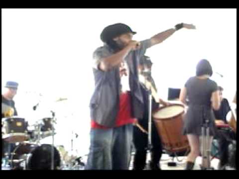 Slo-Mo ft Mic Wrecka [5 of 8] - County -  Philadelphia Folk Fest 2009